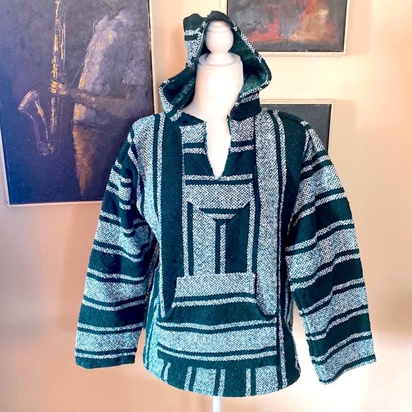 Artesanias Tops - Baja Green and White Mexican Pullover Medium